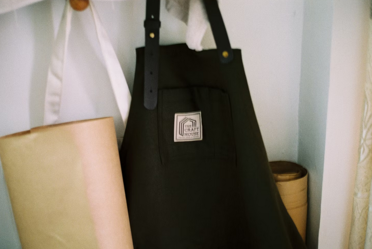 apron